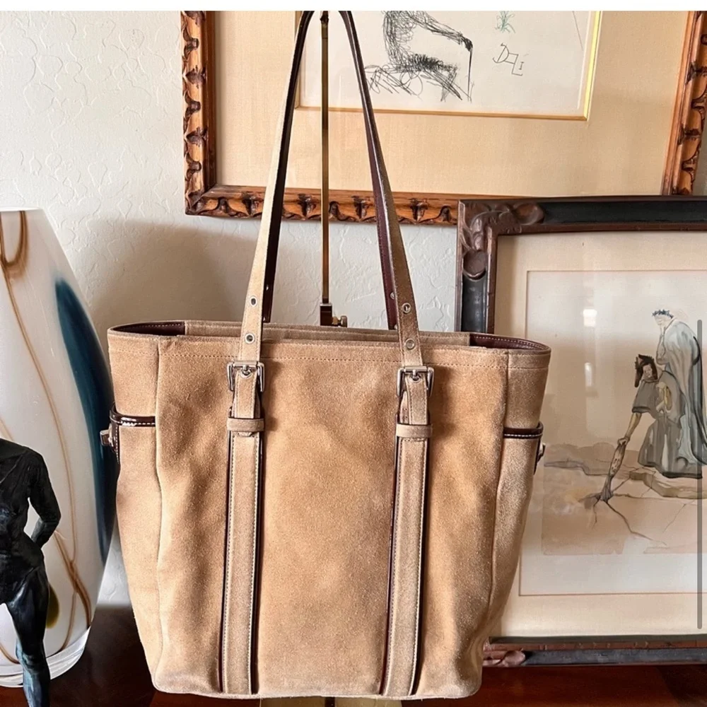 Coach Brown Leather Shoulder Bag - Picture 3 of 11